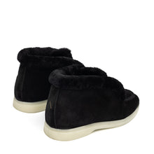 Load image into Gallery viewer, Norwood Genuine Shearling Loafer Boots in Black

