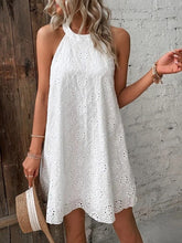 Load image into Gallery viewer, Eyelet short dress
