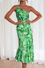 Load image into Gallery viewer, One shoulder floral print dress
