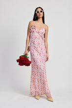 Load image into Gallery viewer, SPAGHETTI STRAP MAXI DRESS
