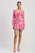 Load image into Gallery viewer, LONG SLEEVE FLARED TOP
