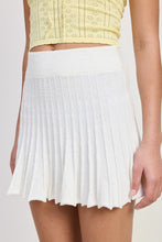 Load image into Gallery viewer, PLEATED MINI SKIRT
