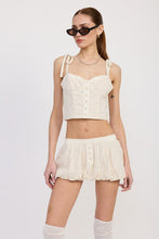 Load image into Gallery viewer, BUTTON UP SLEEVELSS TOP
