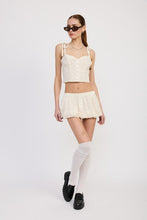 Load image into Gallery viewer, BUTTON UP SLEEVELSS TOP
