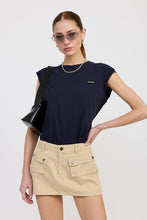 Load image into Gallery viewer, LOW WAIST DENIM MINI SKIRT WITH FRONT POCKETS
