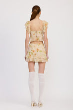 Load image into Gallery viewer, SQUARED NECK TOP WITH CAP SLEEVES
