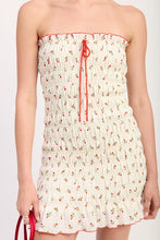 Load image into Gallery viewer, FLORAL SMOCKED TUBE DRESS
