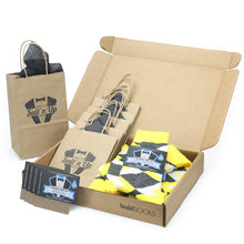 Load image into Gallery viewer, Customizable Groomsmen Gift Set Daisy Yellow Gray Argyle Men’s Dress Socks
