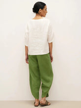 Load image into Gallery viewer, 100% Linen Petal-Hem Trousers with Elastic Waist LIV
