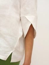 Load image into Gallery viewer, 100% Linen Round Neck Petal-Sleeve Pullover LAUREL
