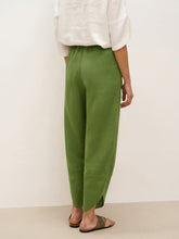 Load image into Gallery viewer, 100% Linen Petal-Hem Trousers with Elastic Waist LIV
