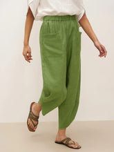Load image into Gallery viewer, 100% Linen Petal-Hem Trousers with Elastic Waist LIV
