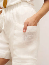 Load image into Gallery viewer, 100% Linen Elastic Waist Drawstring Shorts with Pockets DELILAH
