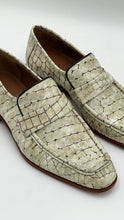 Load image into Gallery viewer, Style: 24144-Beige
