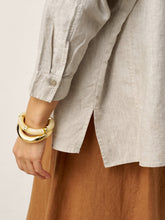Load image into Gallery viewer, 100% Linen Concealed Placket Patch Pocket Shirt FELICITY
