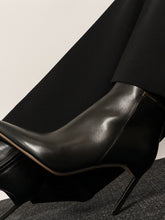 Load image into Gallery viewer, Tom Ford Women Leather Ankle Boots

