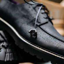 Load image into Gallery viewer, 26-224-BLK CAMPO Sueded Goatskin Lace Up with Wax Finish, Black
