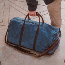 Load image into Gallery viewer, Weekender Bag

