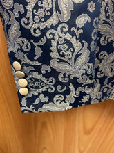 Load image into Gallery viewer, Moda Color Exclusive Navy with Tan Pailsey 1-Button 100% Wool 3-Piece Turkish Slim Fit Suit

