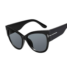 Load image into Gallery viewer, New Luxury Polarized Elegant Sunglasses for Women and Lady Luxury Designer Fashion  Cat Eye Style Oversized Sunglasses Gradient Sunglasses With UV400 Protection

