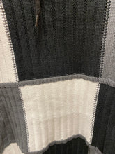 Load image into Gallery viewer, Stacy Adams SW121 Black Geometric Print Sweater
