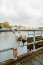 Load image into Gallery viewer, Uncle Sam Petite Hair Bow
