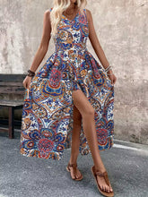 Load image into Gallery viewer, Women's Printed V-Neck Sleeveless Jumpsuit | Vacation Chic
