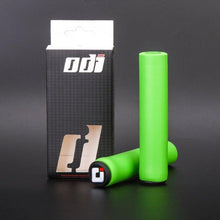 Load image into Gallery viewer, 2PCS Silicone Bicycle Handlebar Grips Anti-Slip Shock-Asorbing Mountain Bike Handlebar Grip Silica Gel Super Light Anti-Skid Shock-Proof Handle Bar Locking Grips Cycling Grips
