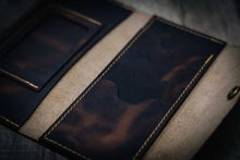 Load image into Gallery viewer, Sugar Land Clutch Wallet - Walnut
