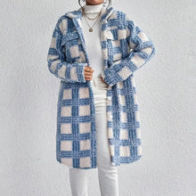 Load image into Gallery viewer, Women’s Plaid Fleece Jacket
