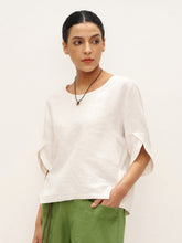 Load image into Gallery viewer, 100% Linen Round Neck Petal-Sleeve Pullover LAUREL
