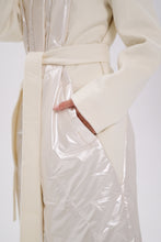 Load image into Gallery viewer, Saga® Furs Silver Fox Wool Alpaca Freudenberg Comfortemp® Coat

