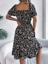 Load image into Gallery viewer, Ruffled Hem Floral Puff Sleeve Dress
