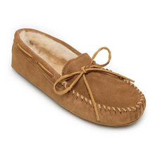 Load image into Gallery viewer, Minnetonka Sheepskin Softsole Moc - Womens Slippers
