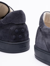 Load image into Gallery viewer, Tod&#39;s Men Sneakers In Suede
