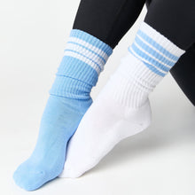 Load image into Gallery viewer, 4 Stripe Casual Crew Socks 2-Pack
