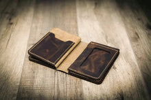 Load image into Gallery viewer, Federal Badge Wallet Small - Walnut

