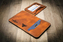 Load image into Gallery viewer, Minimalist Badge Wallet - Chestnut Brown
