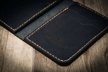 Load image into Gallery viewer, Western Vertical Wallet - Black
