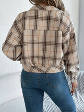 Load image into Gallery viewer, Classic Plaid Button Up Long Sleeve Jacket Women Cozy Trendy Everyday Wear Simple Jacket
