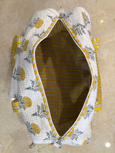 Load image into Gallery viewer, SC - ETA 3/12 - Soleil Yellow Floral Duffel Bag
