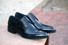 Load image into Gallery viewer, Burnished Calfskin Lace-Up Oxford Black
