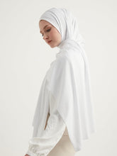 Load image into Gallery viewer, Modefa Premium Jersey Hijab – Soft, Stretchy &amp; Breathable | Made in Turkey
