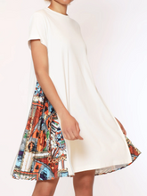 Load image into Gallery viewer, Gracia Short Sleeve Dress With Side Zipper Print Pleats  D30386
