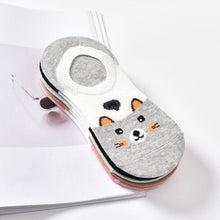 Load image into Gallery viewer, 5 Pairs Cute Animal Spring Women Cotton Boat Socks Set Korean Style Funny Cat Dog Panda Low Cut Ankle Short Socks
