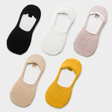 Load image into Gallery viewer, 5 Pairs Women Cotton Low Cut Socks Solid Snowflake Soft Summer Silicone Non-slip Deep Mouth Prevent Heel Loss Slipper Socks For Women
