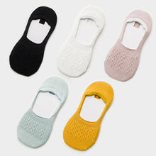 Load image into Gallery viewer, 5 Pairs Women Cotton Low Cut Socks Solid Snowflake Soft Summer Silicone Non-slip Deep Mouth Prevent Heel Loss Slipper Socks For Women
