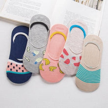 Load image into Gallery viewer, 5 Pairs/Lot Cute Harajuku Animal Women Socks Set Funny Spring Cat Dog Rabbit Panda Low Cut Short Sock Happy
