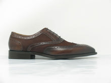 Load image into Gallery viewer, Calfskin &amp; Suede Wingtip Oxford Chestnut
