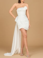 Load image into Gallery viewer, Strapless Bridal Cocktail Dress with Train
